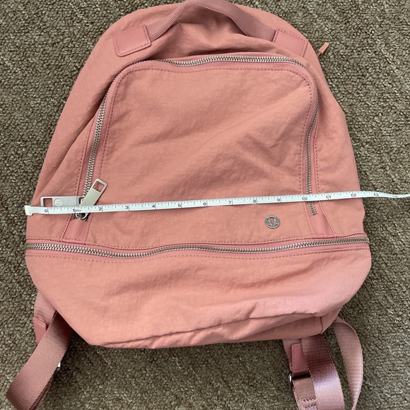 Lululemon City Adventurer Backpack 10L Cherry tint - Picture 2 of 5